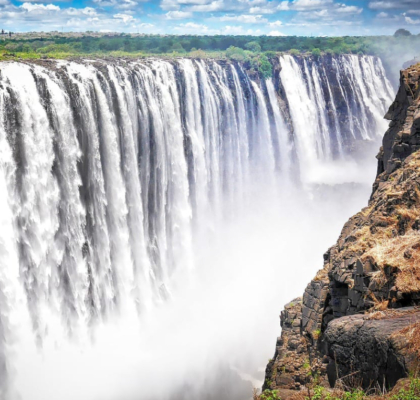 ZAMBIA & VIC FALLS TOUR